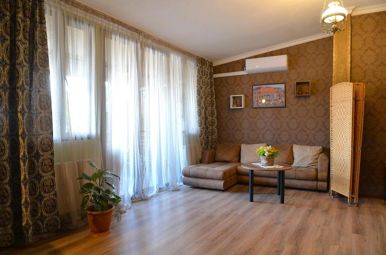 Natia'S Apartment On Dadiani St. Tbilisi Luaran gambar