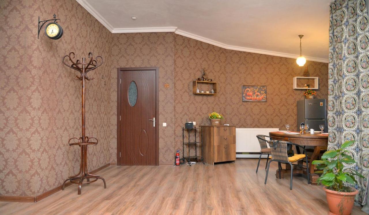 Natia'S Apartment On Dadiani St. Tbilisi Luaran gambar