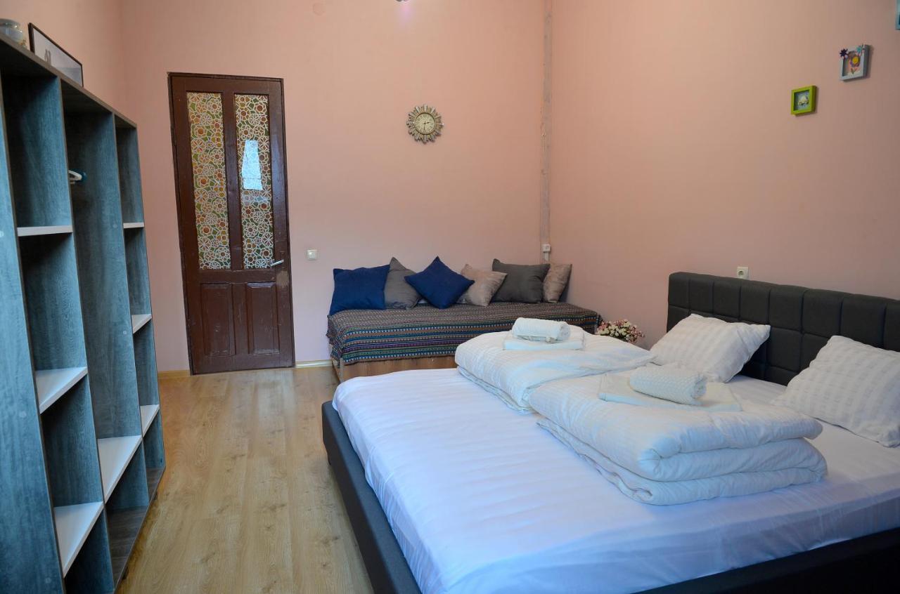 Natia'S Apartment On Dadiani St. Tbilisi Luaran gambar