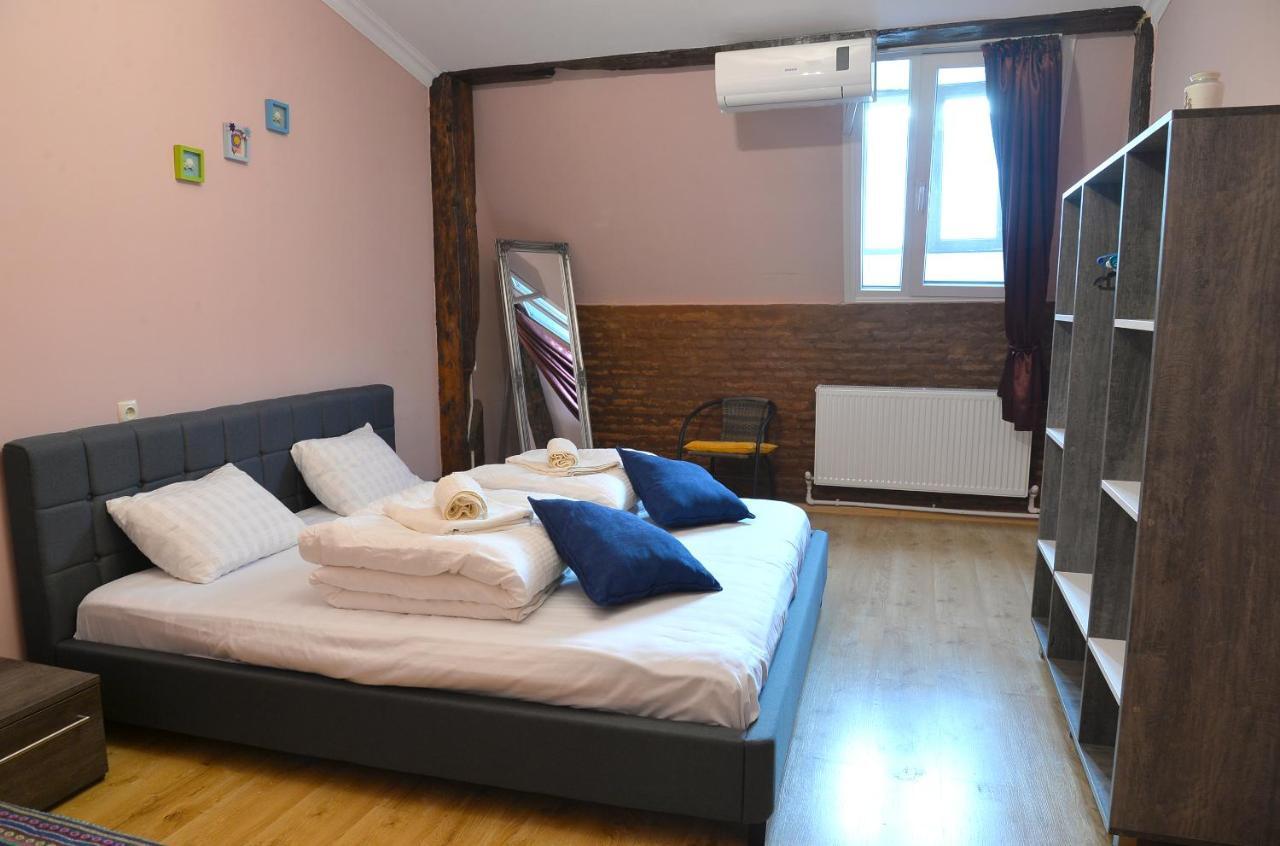 Natia'S Apartment On Dadiani St. Tbilisi Luaran gambar