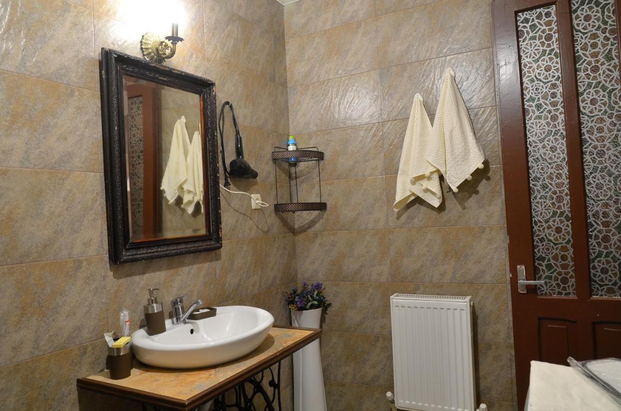 Natia'S Apartment On Dadiani St. Tbilisi Luaran gambar
